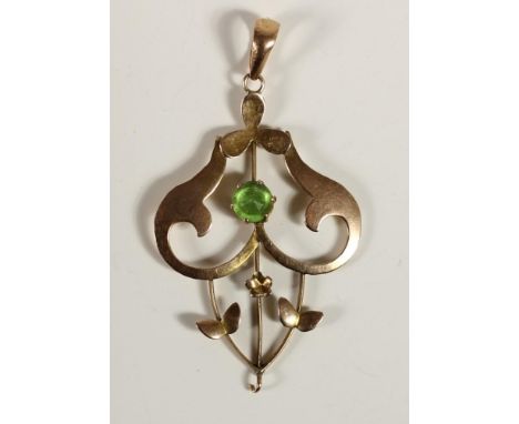An Edwardian 9ct rose gold pendant with green paste stone, H &amp; W makers mark, 40mm overall, lacking pearl drop, 1.2gm 