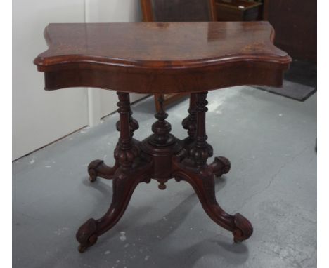 Victorian inlaid walnut card table with fold over swivel top, 92cm wide, 76cm high