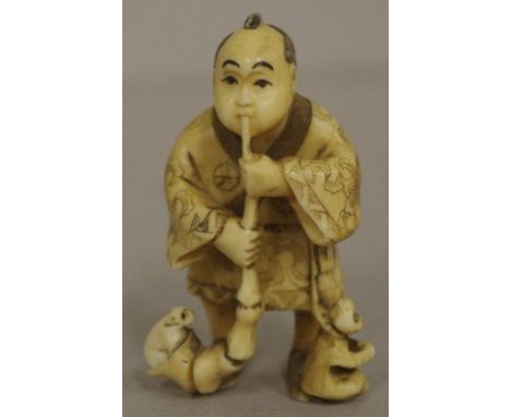 Antique Japanese man with pipe ivory netsuke C1920. Signed to base. May not be exported without CITES documentation. H5cms ap