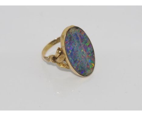 Vintage yellow gold and opal ring (opal as inspected) marked 14K  585, weight: approx 6.15 grams, size: N-O/7