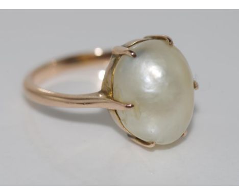 9ct rose gold and pearl ring weight: approx 3.4 grams, size: N-O/6-7