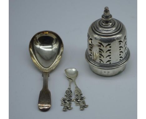 George IV sterling silver caddy spoon hallmarked London 1825 (Charles Eley), together with HMSS caster top and a pair of mini