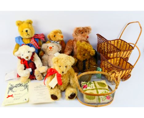 Asquiths- Old Fashioned Teddy Bear Company - Teddystyle - Others - A group of six artist designed and collectors teddy bears,