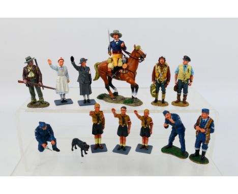 King & Country - An unboxed group of 13 King & Country figures from various series. Lot includes 'Remember the Alamo' General