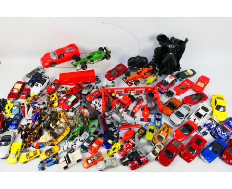 Hot Wheels - Matchbox - Maisto - Others - A large group of unboxed diecast and plastic model vehicles in several scales. Lot 