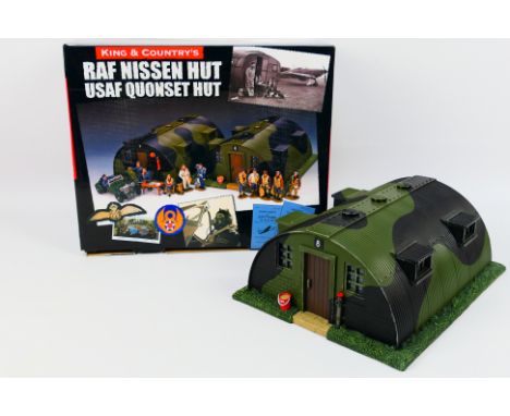 King and Country - A boxed King & Country RAF014 RAF Nissen Hut / USAF Quanset Hut. The diorama / accessory building appears 