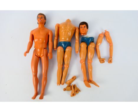 Palitoy - Action Man - Mattel - A disassembled 1979 onwards Action man with extra parts,includes a dark flock hair head with 