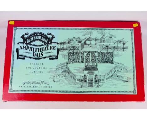 Britains - A boxed Britains #00136 Special Collectors Edition Ampitheatre Dais from the Britains 'The Delhi Durbar Range'. Th