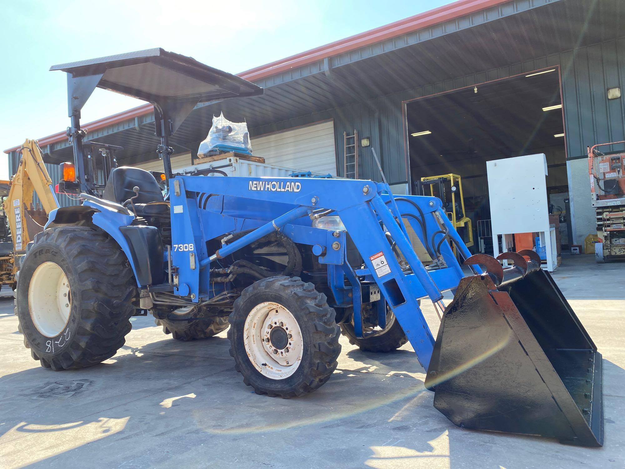 NEW HOLLAND TC33 7308 TRACTOR WITH FRONT LOADER 60" BUCKET ATTACHMENT