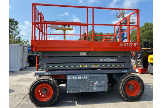 SKYJACK SJ7127RT ROUGH TERRAIN SCISSOR LIFT, 4x4, DUAL FUEL (GAS/LP ...