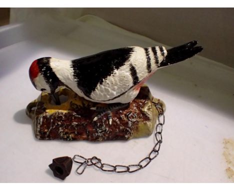 Cast iron woodpecker door knocker, H: 15 cm. UK P&amp;P Group 1 (£16+VAT for the first lot and £2+VAT for subsequent lots) 