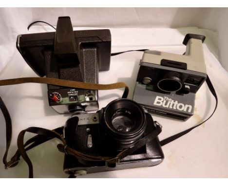 Two Polaroid cameras and a Zenith. UK P&amp;P Group 2 (£20+VAT for the first lot and £4+VAT for subsequent lots) 