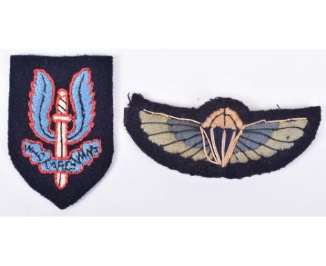 WW2 Special Air Service Beret Badge and Parachute Qualification Wing, both being of late WW2 period. Embroidered winged dagge