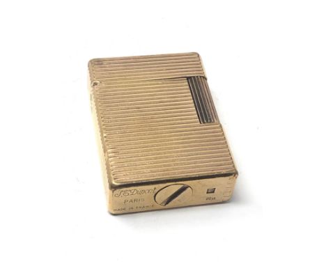 Vintage dupont cigarette lighter 