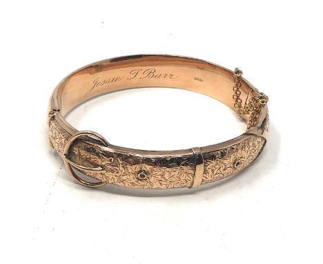 9ct gold antique foliate etched belt buckle bangle - hallmarked chester 1913 (14.3g) 