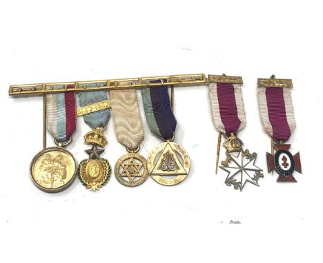 Vintage masonic miniature jewels 