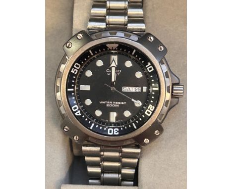Casio day/date divers wristwatch with box & papers 
