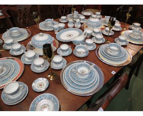 A quantity of Wedgwood Florentine dinner and tea service 