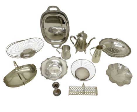 A quantity of silver plated wares, to include oval baskets, Viners basket, tall coffee pot, tankard, Walker and Hall dish, po