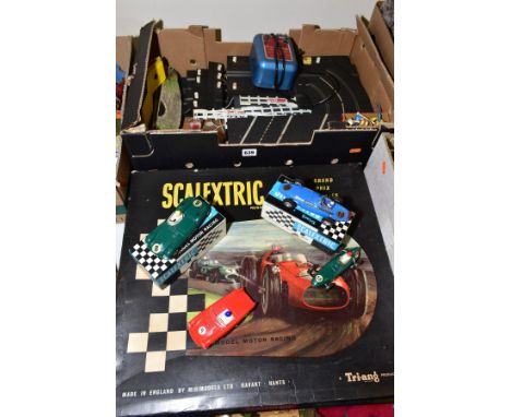 A BOXED TRI-ANG SCALEXTRIC GRAND PRIX SERIES MODEL MOTOR RACING SET, No.GP3, missing both cars, one hand controller and instr