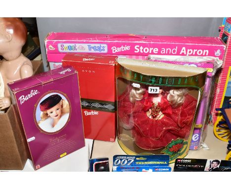 A QUANTITY OF ASSORTED MATTEL BARBIE DOLL SETS, Victorian Ice Skater, No.27431 (missing skates) Avon Exclusive Special Editio