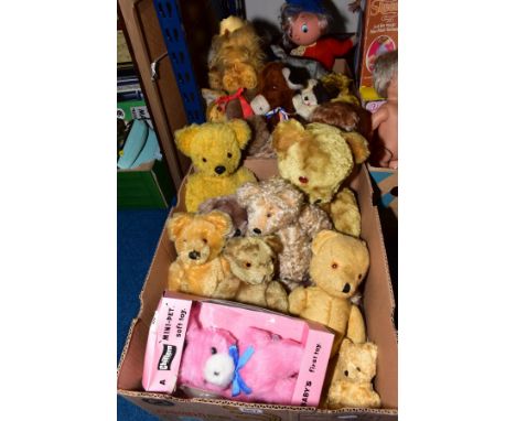 A QUANTITY OF TEDDY BEARS AND OTHER SOFT TOYS, to include boxed Chiltern 'Mini-Pet' bear (box damaged), majority unmarked but