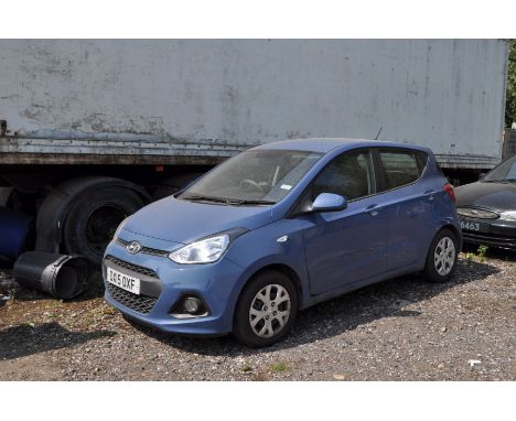 A 2015 HYUNDIA i10 SE FIVE DOOR CAR, in morning blue, Registration DX15 0XF, 998c petrol engine, 5 speed manual gearbox, mile