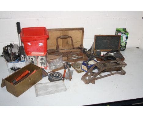 A COLLECTION OF HAND TOOLS AND MISCELLANEOUS, to include a concenticity dial gauge, Mitutoya digital micrometer in case, mill