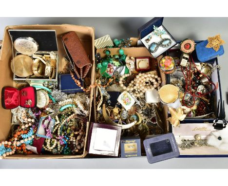 A LARGE SELECTION OF ITEMS, to include a circular silver compacted with yellow coloured guilloche pattern to the lid, with a 
