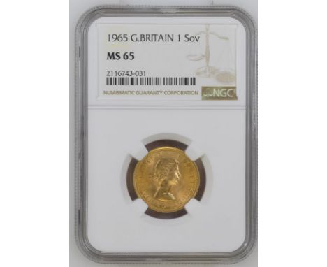 UNITED KINGDOM. Elizabeth II, 1953-2022. Gold sovereign, 1965. Royal Mint. First, laureate head of Elizabeth II facing right;