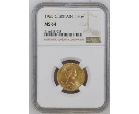 UNITED KINGDOM. Elizabeth II, 1953-2022. Gold sovereign, 1965. Royal Mint. First, laureate head of Elizabeth II facing right;