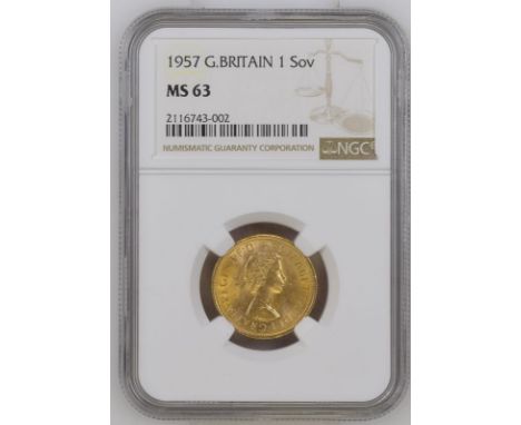 UNITED KINGDOM. Elizabeth II, 1953-2022. Gold sovereign, 1957. Royal Mint. First, laureate head of Elizabeth II facing right;