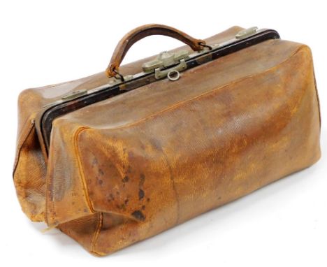 A vintage leather Gladstone bag, with metal hardware, 53cm wide.