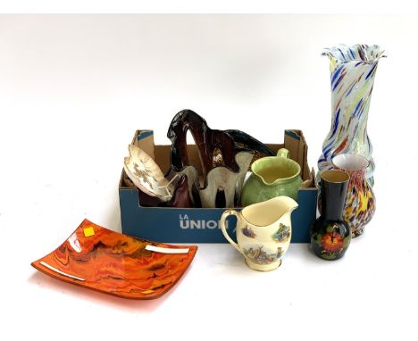 A small lot of art glass and other ceramics 