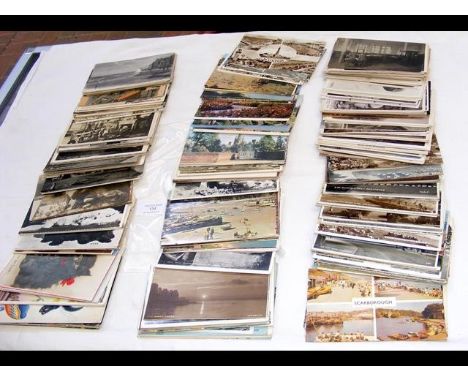Collection of approx. 400 vintage postcards - British topographical, etc. 