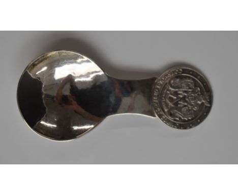 Guild of Handicrafts hallmarked silver caddy spoon with Cotswold District Council finial and Arts and Crafts hammered finish,