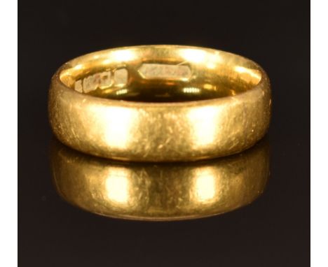 A 22ct gold wedding band/ ring, size K/L, 6g