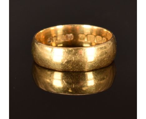 An 18ct gold wedding band/ ring, Birmingham1905, size K/L, 4.1g&nbsp;
