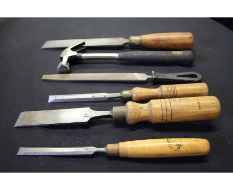 Hand tools, to include chisels, hammers, files etc. (qty)