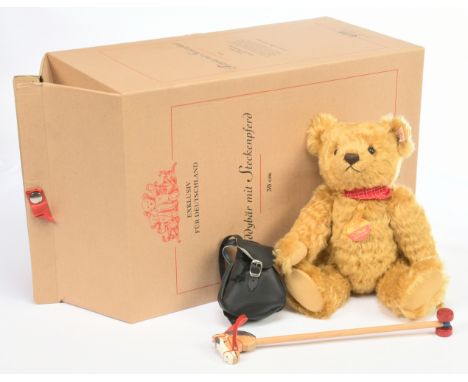Steiff teddy bear with hobby horse, German exclusive 2002, white tag 671159, mohair, with wooden hobby horse, certificate, ch