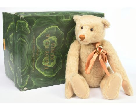 Steiff Teddy Bears of Witney Xenia, white tag 660467, LE 1500, mohair, Excellent, missing certificate, within Fair Plus to Go
