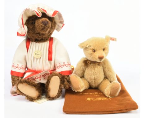 Steiff pair of teddy bears: (1) Steiff Classic 1907 Teddy Bear replica, yellow tag 027802, LE to year 1997, mohair, in white 