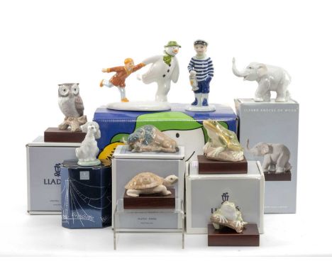 COLLECTION OF LLADRÓ & OTHER FIGURINES including Lladró 'Knocks on Wood' Lucky Owl 1008035, Lucky Tortoise 1008038, Lucky Fro
