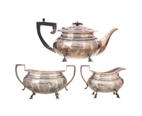 GEORGE V SILVER THREE PIECE TEA SET STEVENSON &amp; LAW, SHEFFIELD 1927 comprising teapot, sugar bowl and cream jug, each of 