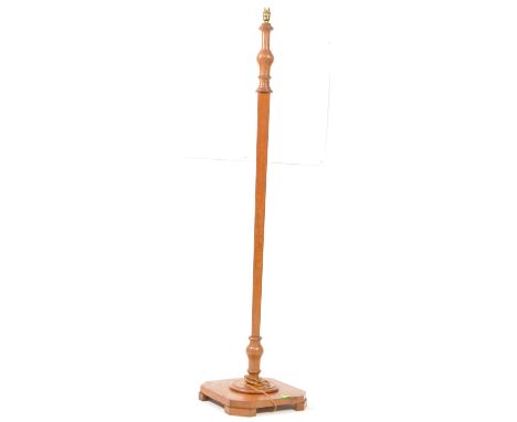 A vintage 20th century Art Deco, circa 1940s floor standing standard lamp. Light fixing to top, hexagonal tapering central co