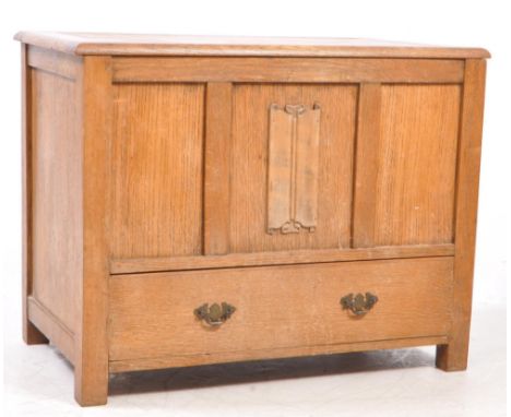 Vintage 20th century circa 1930s oak end of bed blanket box. Rectangular form, flared hinged lid, panel linen fold front with