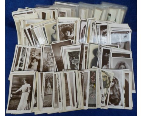 Postcards, a good mixed selection of 450+ Edwardian Actress cards inc Marie Studholme, Zena Dare, Phyllis Dare, Gertie Millar