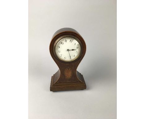 EDWARDIAN MAHOGANY INLAID MANTEL CLOCK,24cm high