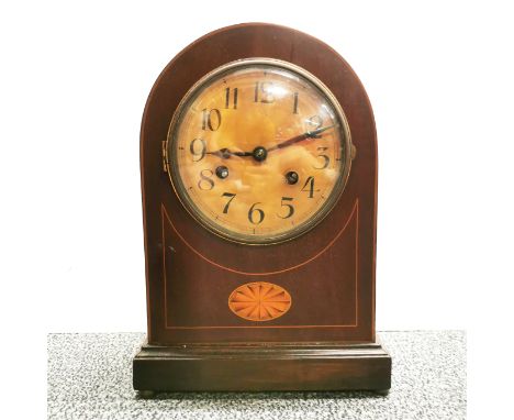 An Edwardian inlaid mahogany mantle clock, H. 30cm.