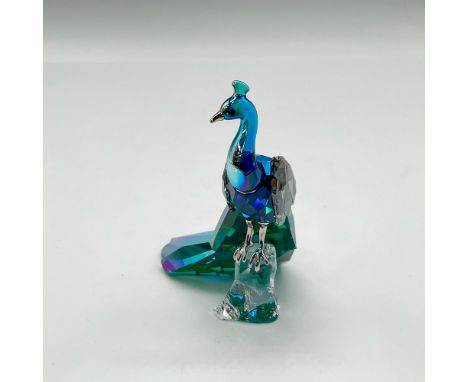 Magnificent crystal design was only available to SCS members. Figural is created with iridescent luster, capri blue crystal b